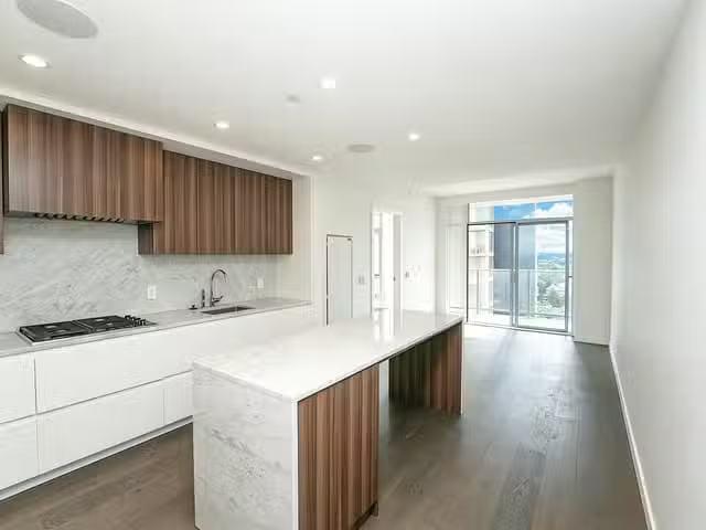 Apartment for rent in Vancouver, Vancouver West, 16F 7418 Paul.