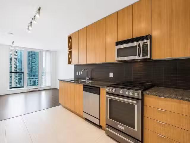 Apartment for rent in Vancouver, Vancouver West, 1703 1010 Ric.