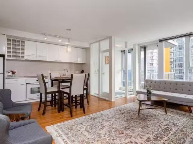 Apartment for rent in Vancouver, Vancouver West, 1907 111 W Ge.
