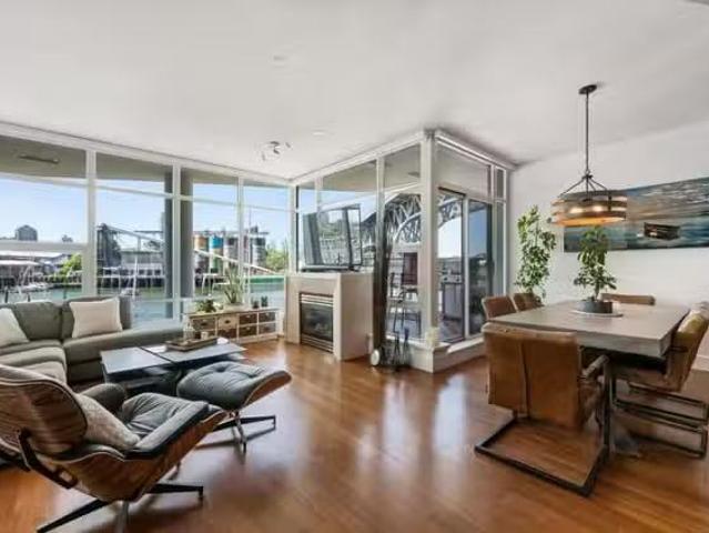 Apartment for rent in Vancouver, Vancouver West, 203 628 Kingh.