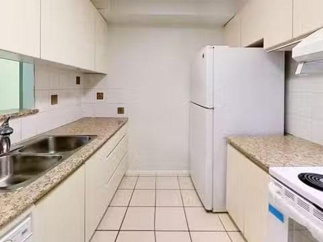 Apartment for rent in Vancouver, Vancouver West, 204 2668 Ash.