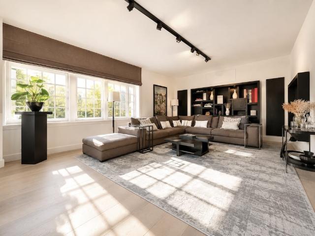 Apartment for rent in Zuid, Amsterdam, Netherlands