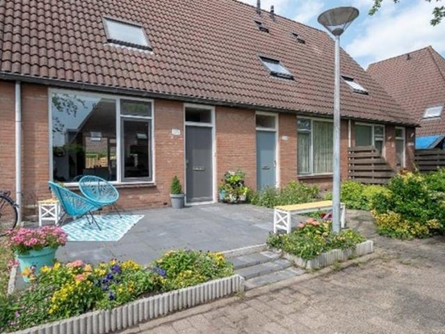 Apartment for rent in Zwaag