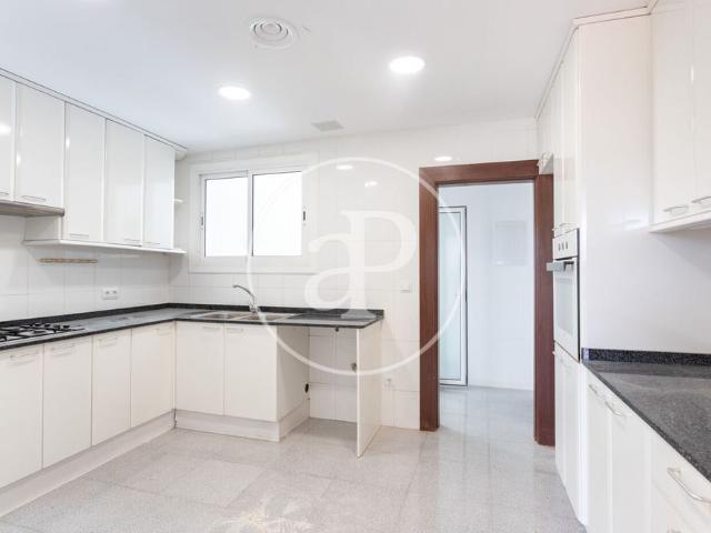 Apartment for rent on Avenida Roma