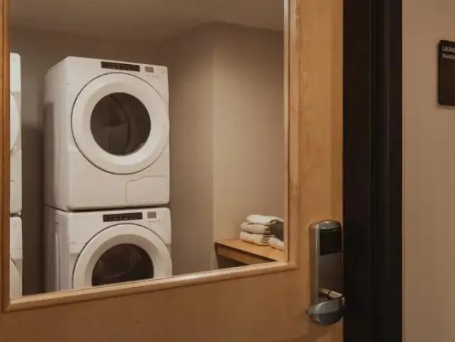 Apartment For Rent Ottawa ON 1625 ELS100668830