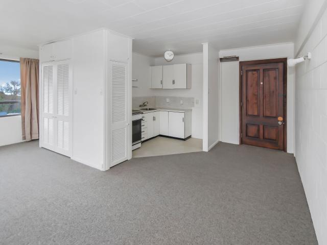 Apartment for Rent Location, location, location!