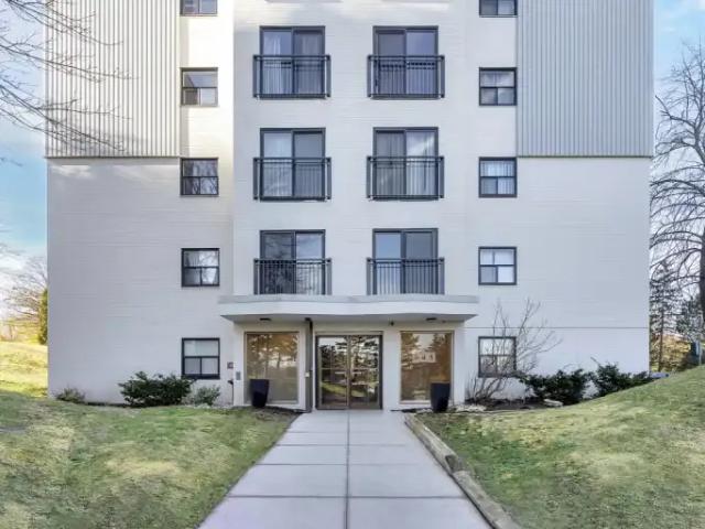 Apartment For Rent London ON 1211 ES104990792