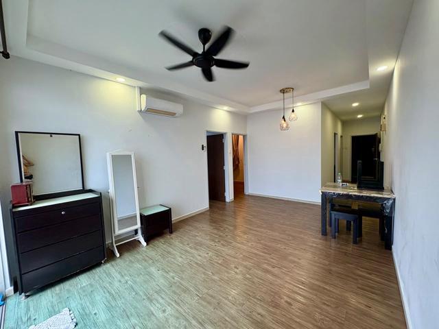 Apartment For Rent Lake View Suites Taman Mount Austin