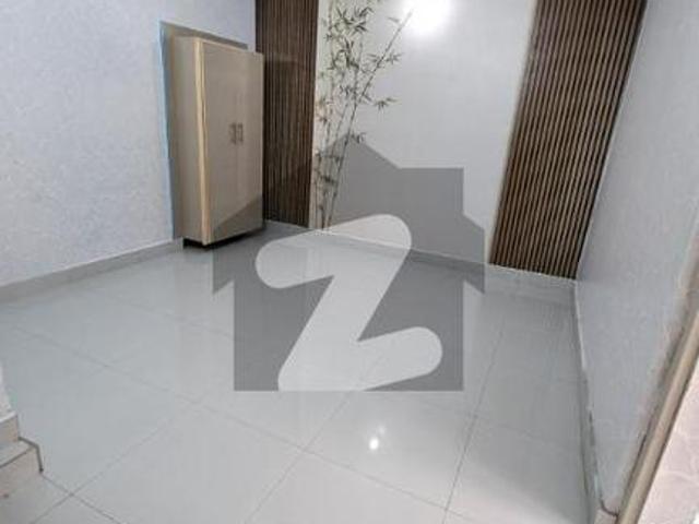 Apartment For Rent Madina Town Near Susan Road FDA Flat Madina Town