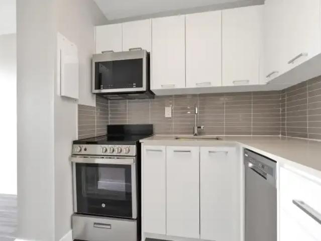 Apartment For Rent Mississauga ON 1959 ES100975251