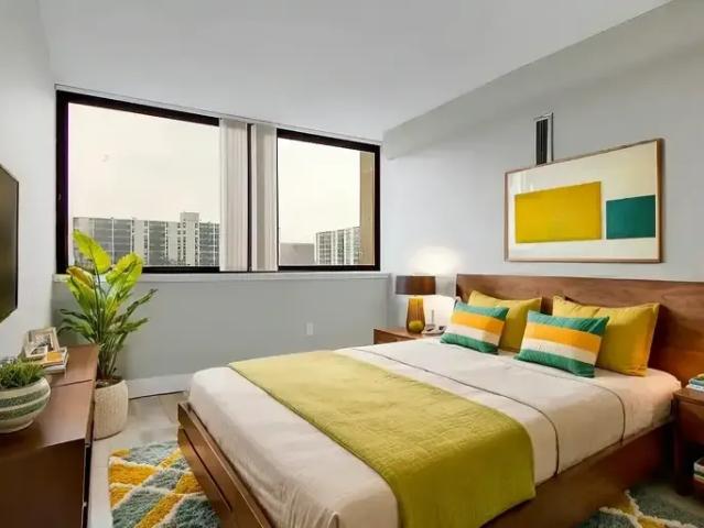 Apartment For Rent Mississauga ON 1999 ES94830321