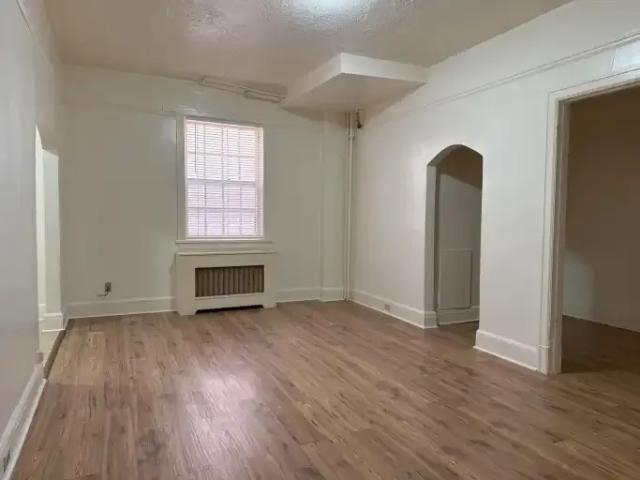 Apartment For Rent Regina SK 800 ELS102017922