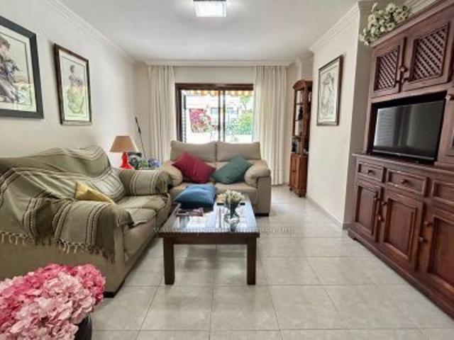 Apartment for rent with big terrace in residencial complex with swimming pool