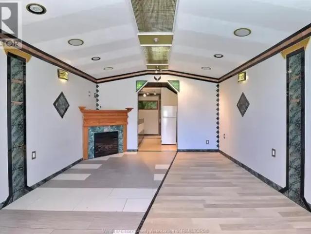 Apartment For Rent Windsor ON 1050 ELS101878924
