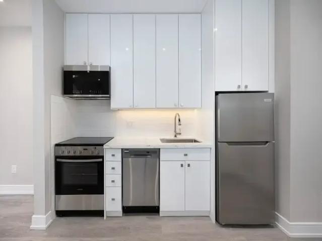 Apartment For Rent Toronto ON 1725 ES97157219
