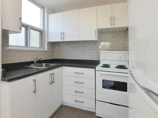 Apartment For Rent Toronto ON 1797 ES98421655