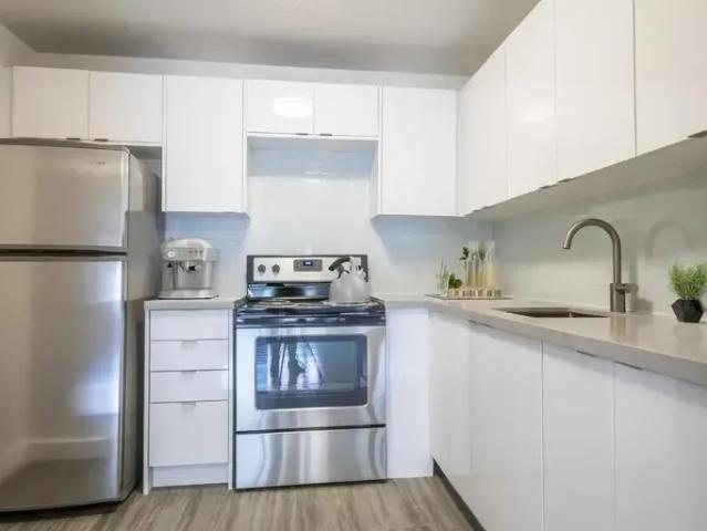 Apartment For Rent Toronto ON 1869 ES96585309