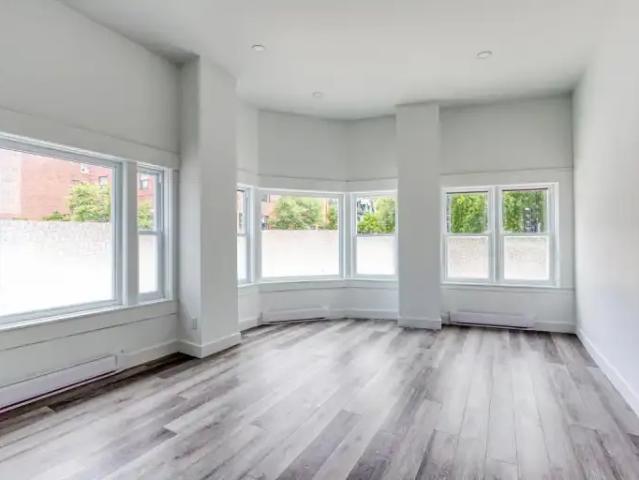 Apartment For Rent Ville QC 1095 ES103568785