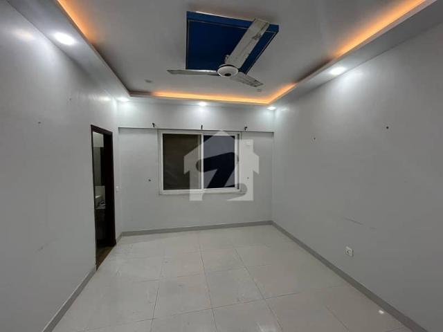 Apartment For Sale 3 Bed Lift Car Parking