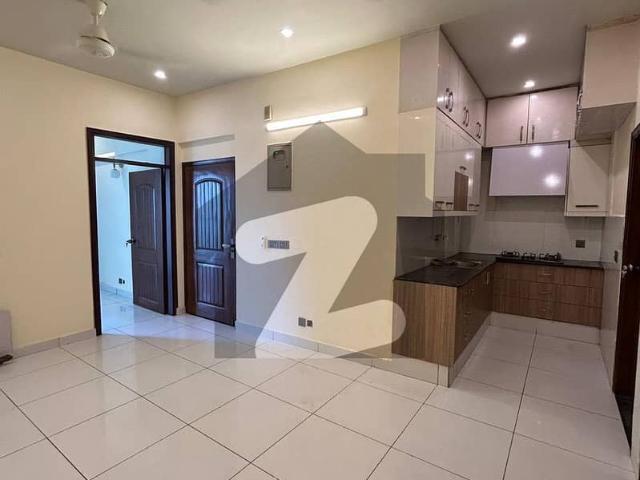 Apartment for Sale brand new almost 2 Bed dd. 900 SQ ft 1st Floor with Lift Badar Commercial Bungalow facing Front Entrance, Clean & Secure Street, Ample Parking
