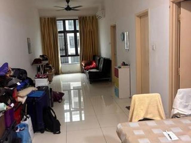 Apartment For Sale DSummit Kempas Setia Tropika Full Loan