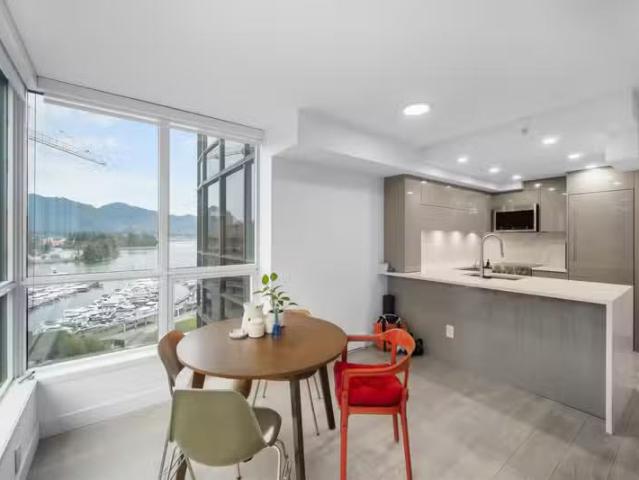 Apartment for sale in Coal Harbour, Vancouver, Vancouver West.
