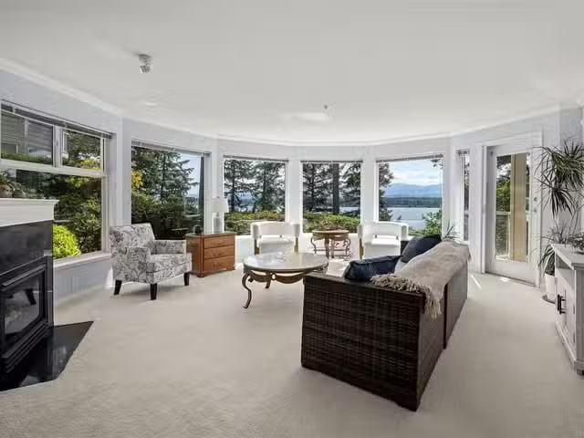 Apartment for sale in Comox, 202 2275 Comox Ave, 1036212