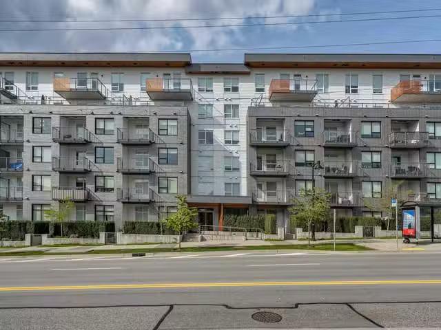 Apartment for sale in Coquitlam, Coquitlam, 504 645 Como Lake.