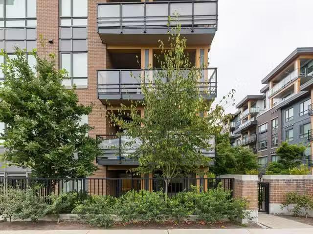 Apartment for sale in Coquitlam, Coquitlam, 617 721 Anskar Cou.