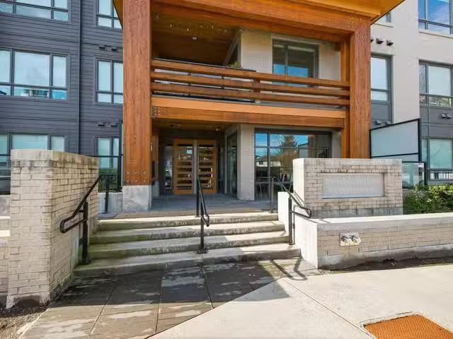 Apartment for sale in Coquitlam, Coquitlam, 106 741 Anskar Cou.