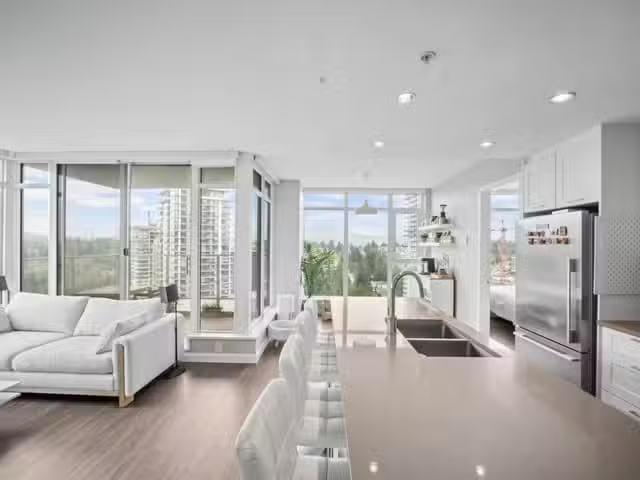 Apartment for sale in Coquitlam, Coquitlam, 2005 520 Como Lake.