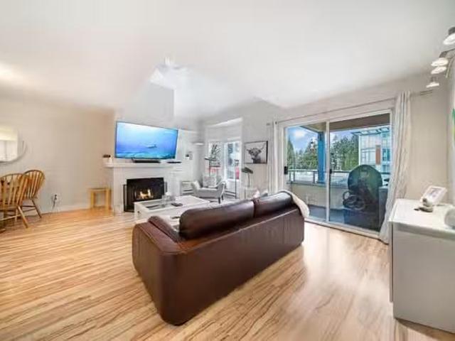 Apartment for sale in Coquitlam, Coquitlam, 305 1175 Heffley C.