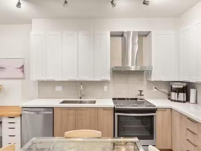 Apartment for sale in Coquitlam, Coquitlam, 317 611 Regan Aven.