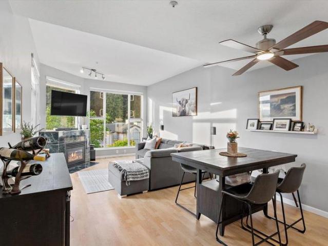 Apartment for sale in Central Meadows, Pitt Meadows, Pitt Mead.