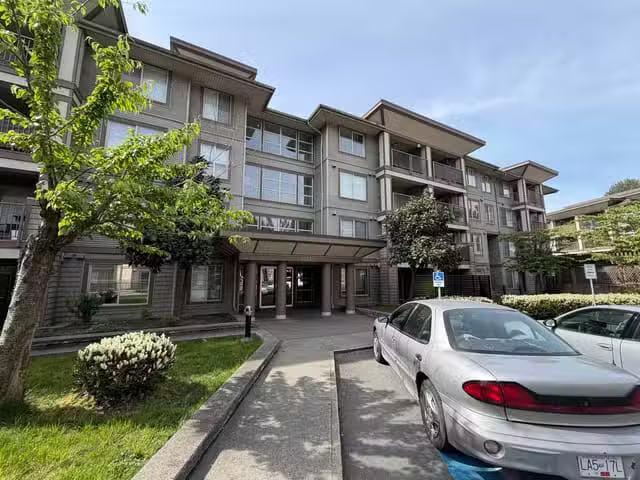 Apartment for sale in Chilliwack, Chilliwack, 214 45555 Yale R.