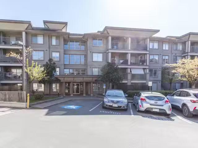 Apartment for sale in Chilliwack, Chilliwack, 304 45555 Yale R.