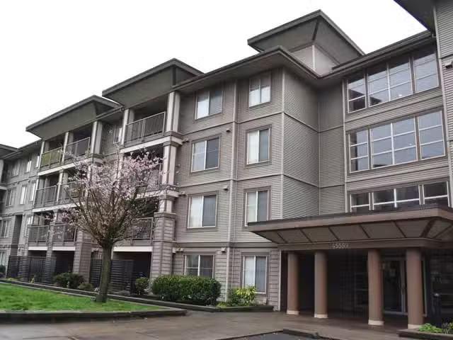 Apartment for sale in Chilliwack, Chilliwack, 402 45559 Yale R.