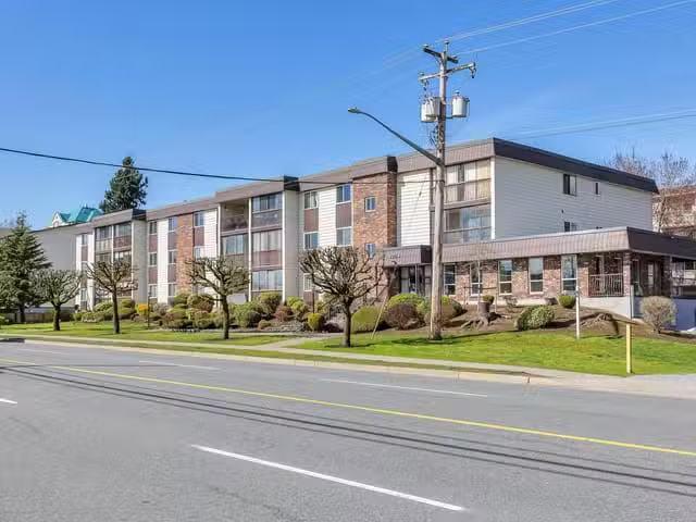 Apartment for sale in Abbotsford, Abbotsford, 107 32119 Old Ya.