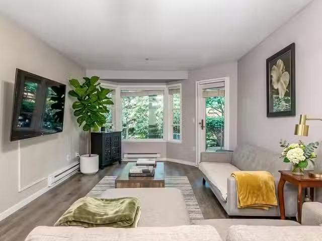 Apartment for sale in Abbotsford, Abbotsford, 104 2700 Mc Call.