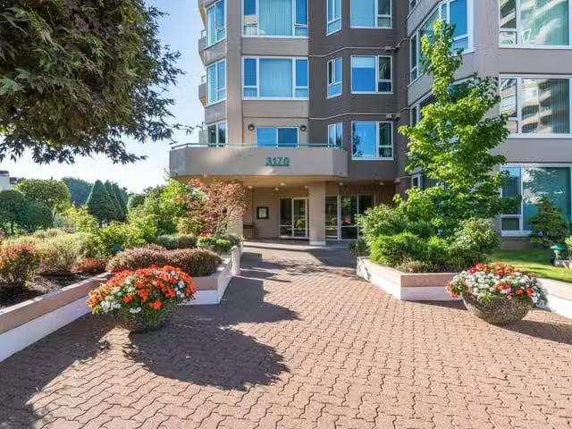 Apartment for sale in Abbotsford, Abbotsford, 203 3170 Gladwin.