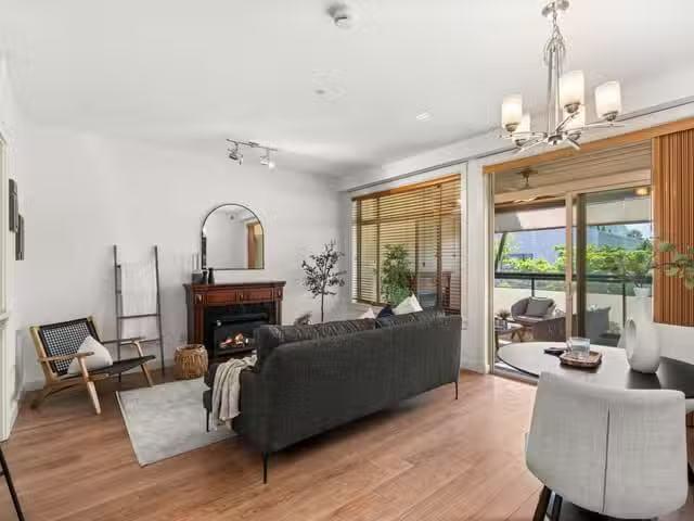 Apartment for sale in Abbotsford, Abbotsford, 202 2860 Trethew.