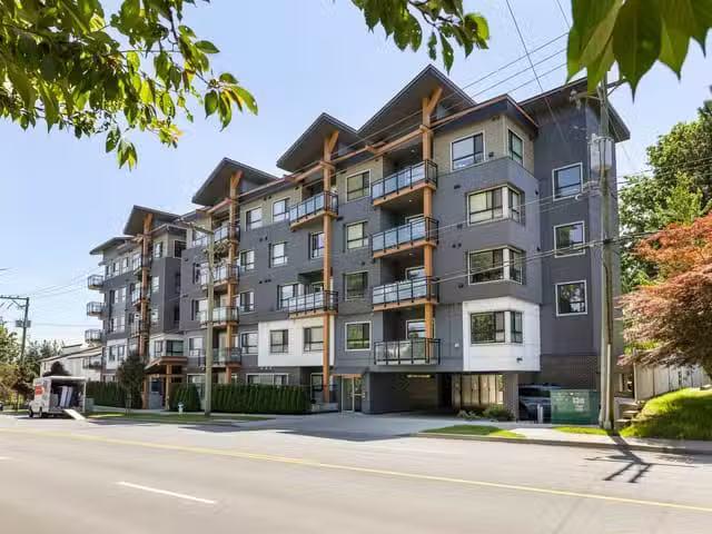 Apartment for sale in Abbotsford, Abbotsford, 204 33568 George.