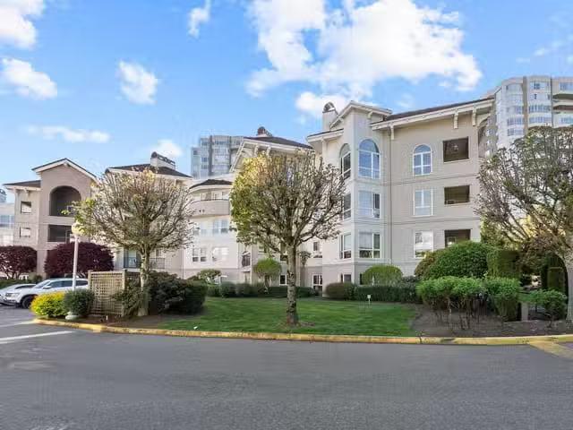 Apartment for sale in Abbotsford, Abbotsford, 206 3172 Gladwin.
