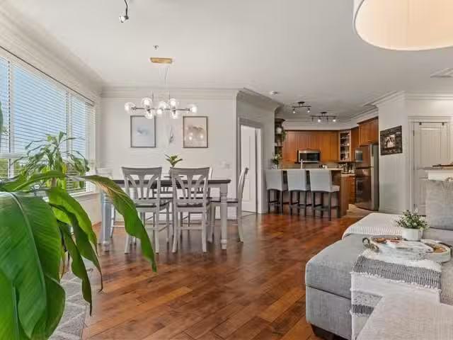 Apartment for sale in Abbotsford, Abbotsford, 208 32729 Gariba.