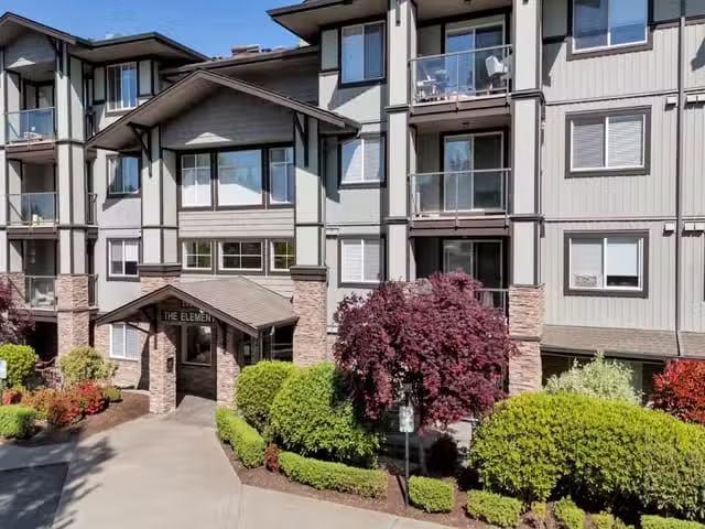 Apartment for sale in Abbotsford, Abbotsford, 210 2038 Sandalw.