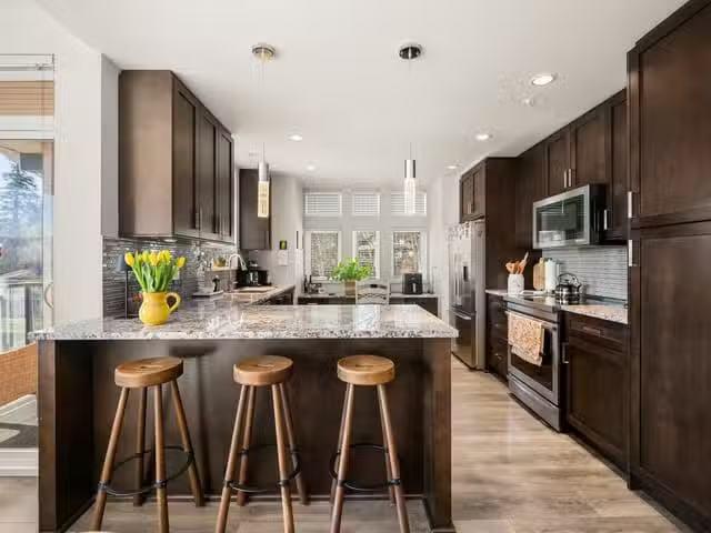 Apartment for sale in Abbotsford, Abbotsford, 217 2242 Whatcom.