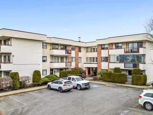 Apartment for sale in Abbotsford, Abbotsford, 306 32885 George.