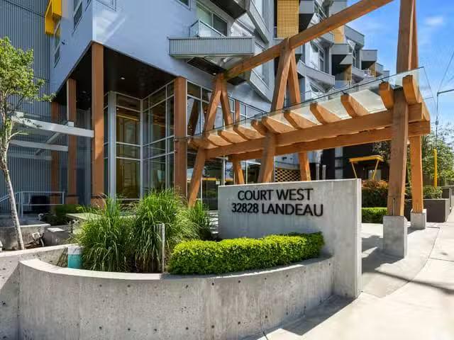 Apartment for sale in Abbotsford, Abbotsford, 610 32828 Landea.