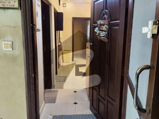 Apartment for Sale in Block 8, Clifton