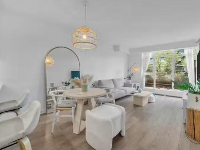 Apartment for sale in Burnaby, Burnaby North, 103 8940 Univers.